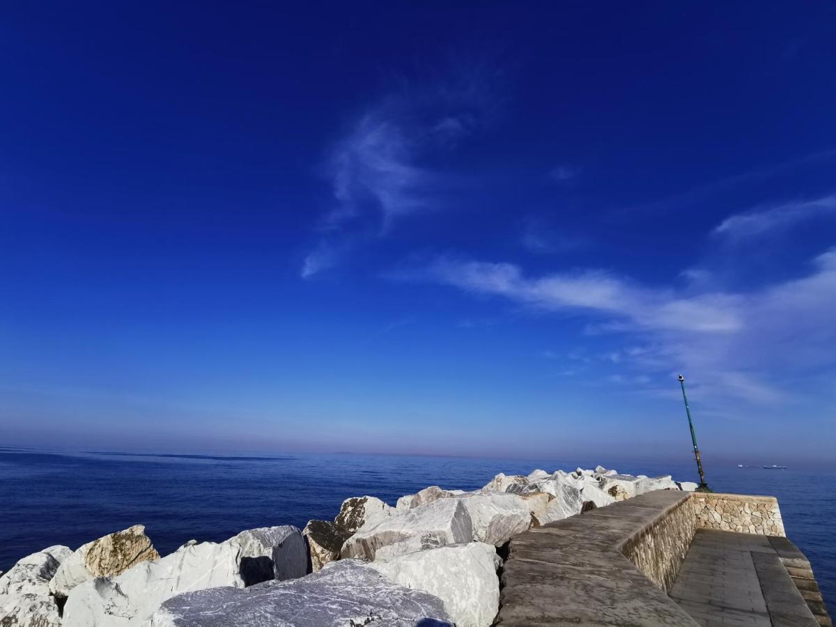 Essenza Del Mare Home Ливорно Экстерьер фото
